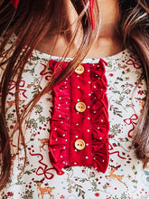 This festive pattern includes reindeer, bows, mistletoes and more that’s perfect for the holiday season. Designed with classic charm and sweet details, this girls’ Holly Jolly everyday holiday dress is ideal for family photos, festive parties, lounge and play. The soft, lightweight fabric ensures all-day comfort, while the twirl-worthy skirt adds a playful touch. A must-have addition to her holiday wardrobe!